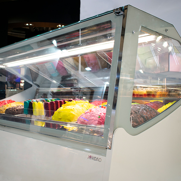 SCOOP Ice-cream display case, rear worktop.